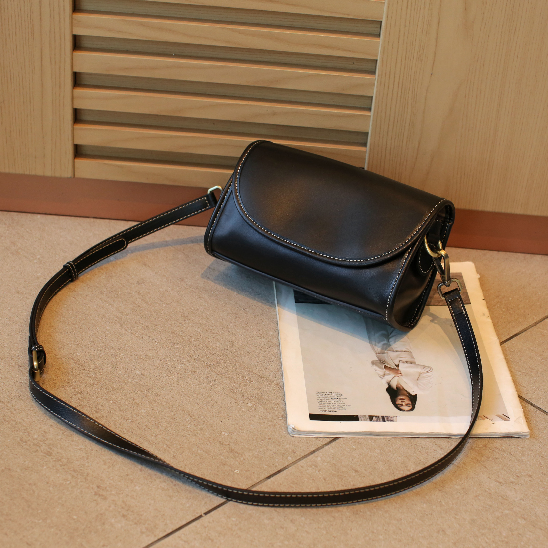 Plant tanned top layer cowhide women's single shoulder crossbody shell simple and fashionable bag, girl's classical small handbag