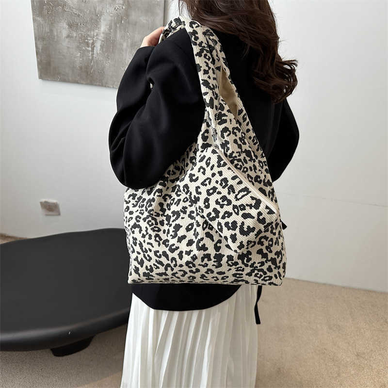 Personalized leopard print casual large capacity 2024 new autumn and winter fashion leopard print two-piece tote shoulder bag