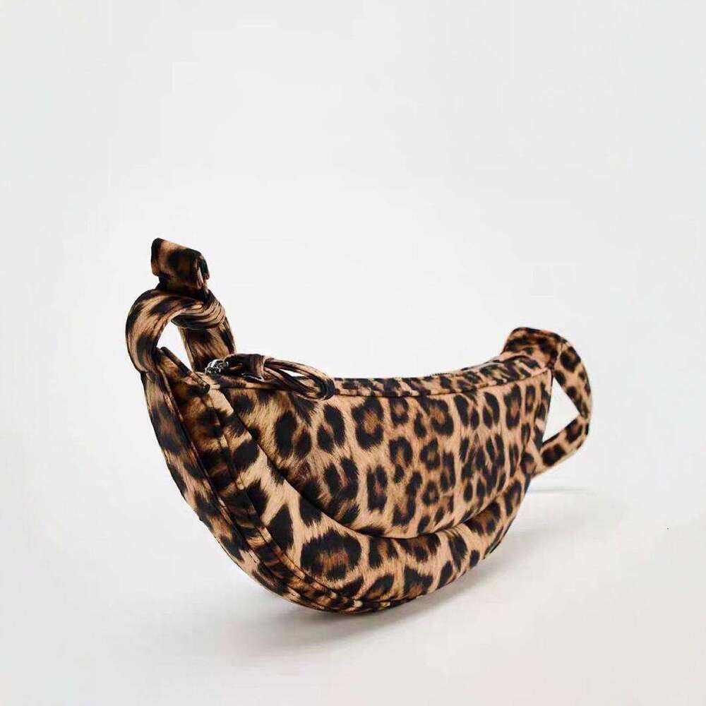 European And American Cross-Border Autumn Crossbody New Korean Version Fashionable Casual Shoulder Women's Small Chest Bag