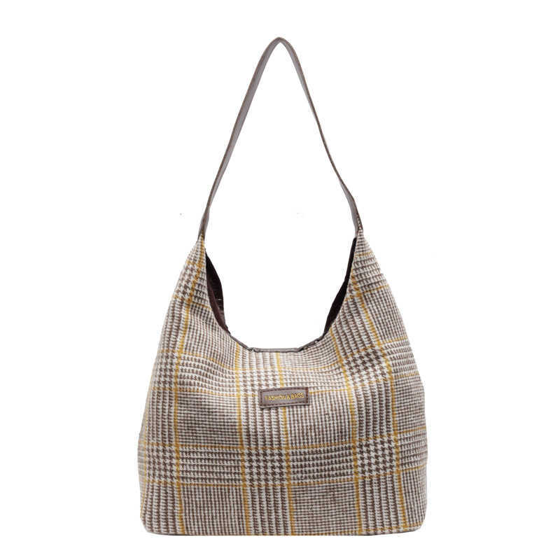 Grid patterned large capacity 2024 winter new casual fashion simple and stylish commuting casual one shoulder armpit tote bag 241231