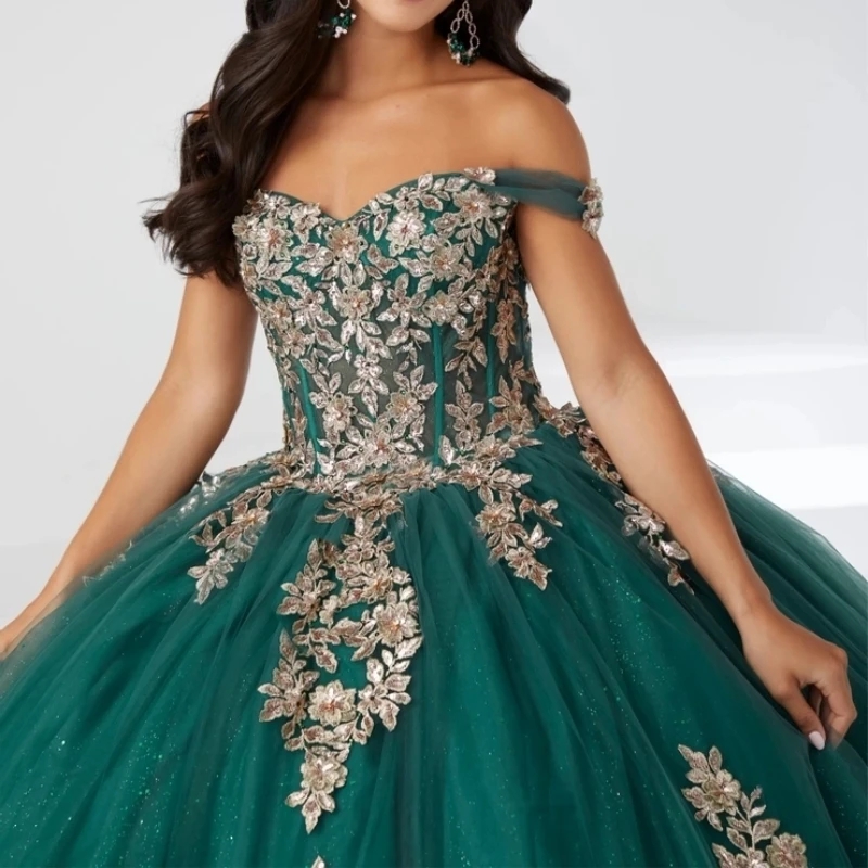 Green Shiny Quinceanera Dresses Ball Gown Off Shoulder Puffy Sweet 16 Dress Gold Applique Lace Tull Celebrity Party Gowns