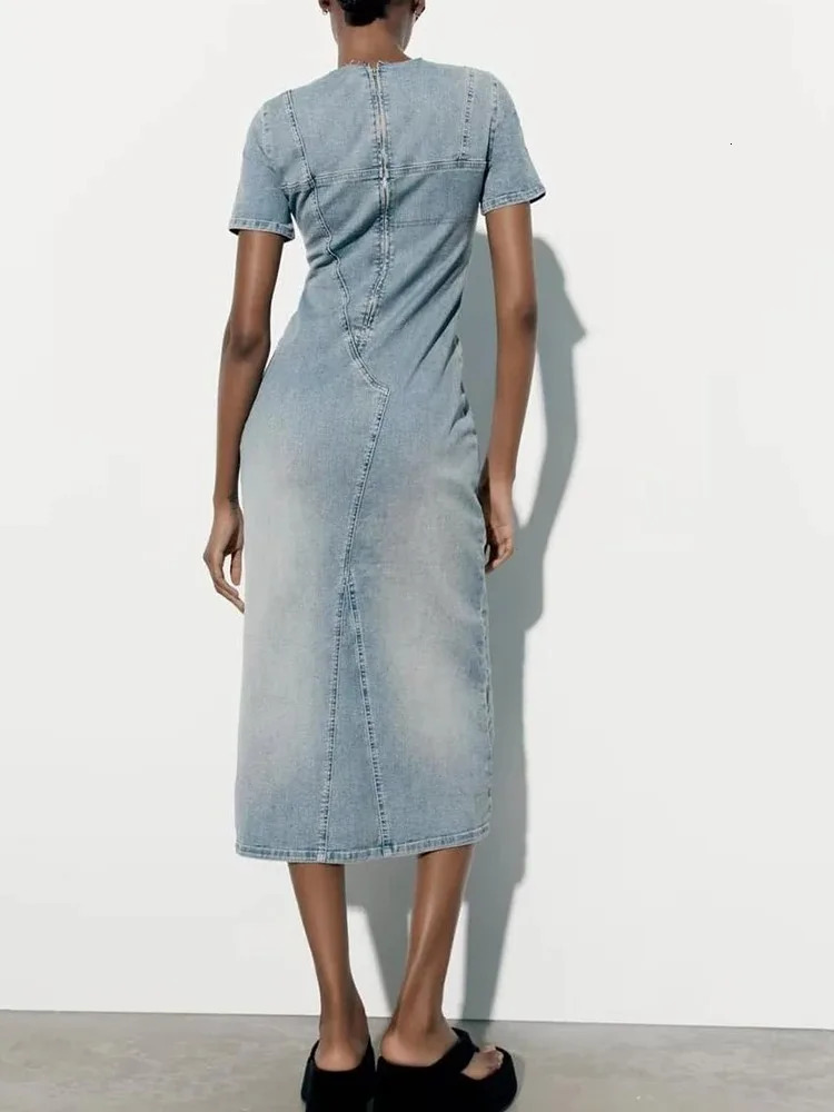 TRAFZA Casual Blue Denim Dress Patchwork Denim O Neck Dress Short Sleeve Slit Elegant Denim Midi Washed Denim Slim Dress 240701