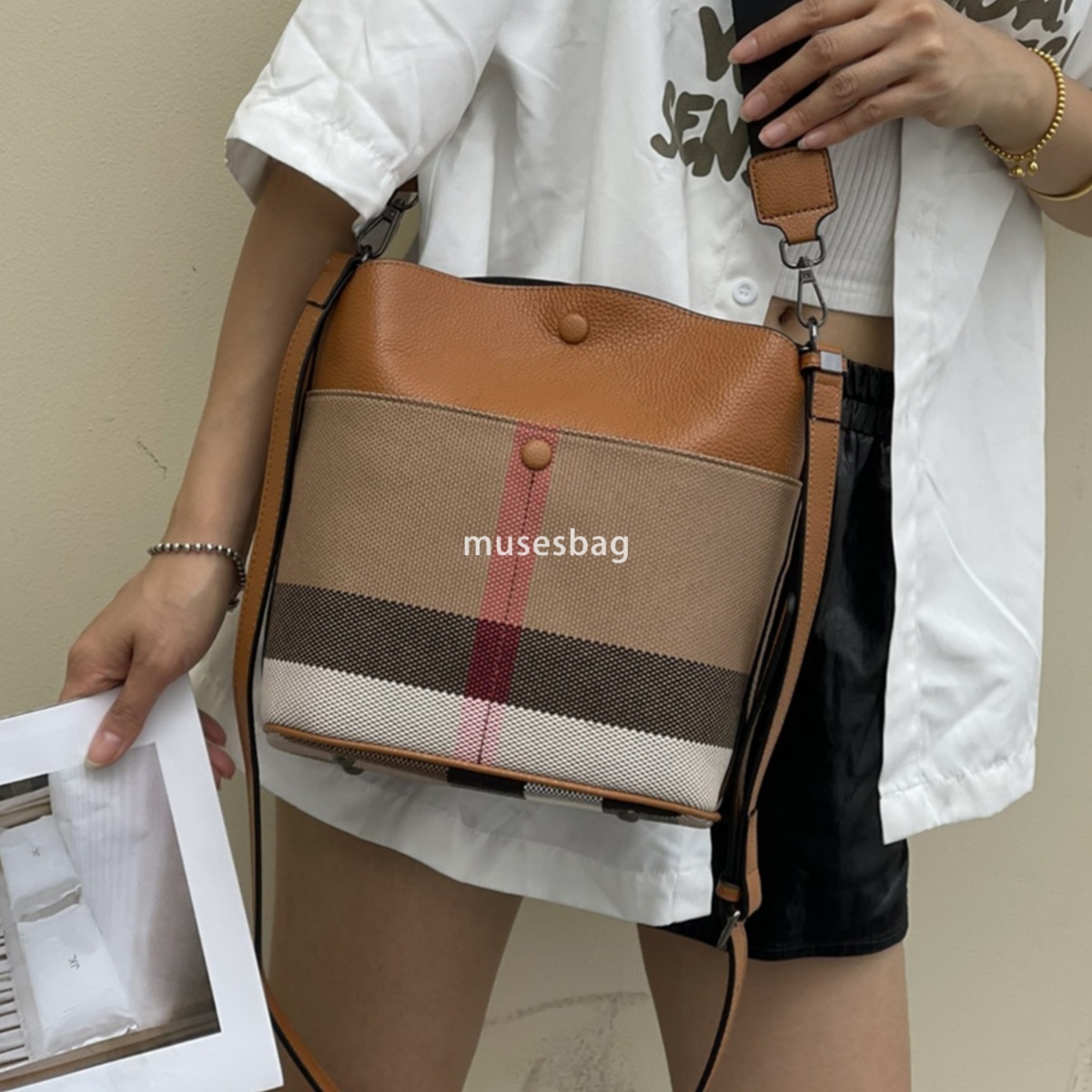 New genuine leather women Korean canvas plaid large capacity single shoulder crossbody versatile foreign style middle bucket bag 4