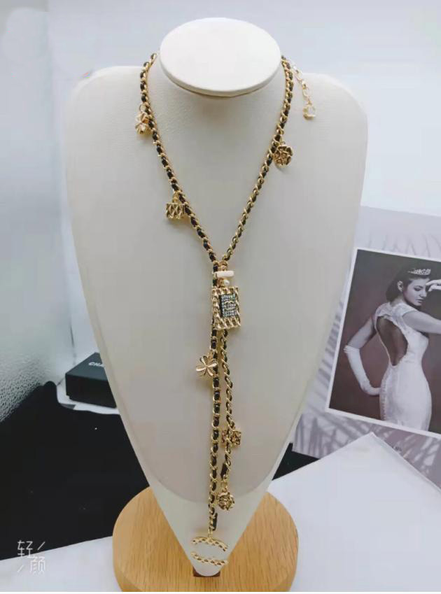 20style Brand Designer Tassels Pendants Channel Necklaces Leather knitting Letter C Choker Pendant Necklace Sweater Chain Jewelry Accessories