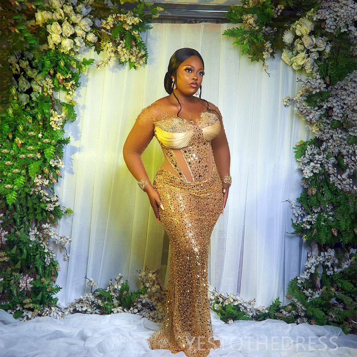 2024 Gold Plus Size Prom Dresses for Black Women Mermaid Promdress Evening Dresses Elegant Illusion Long Sleeves Appliqued Beaded Sequined Lace Gala G