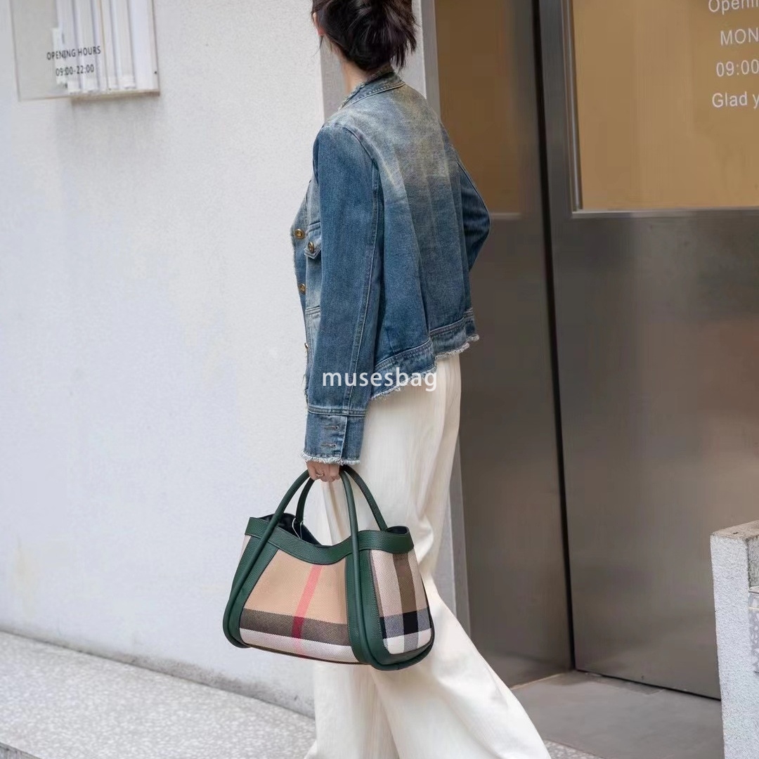 European American retro fashion niche design high-quality autumn and winter leather plaid canvas single shoulder handbag commuting phone bag 430d