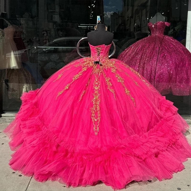 Rose Red Quinceanera Dresses Ball Gown Off Shoulder Puffy Sweet 16 Dress Applique Lace Beads Tull Tiered Celebrity Party Gowns