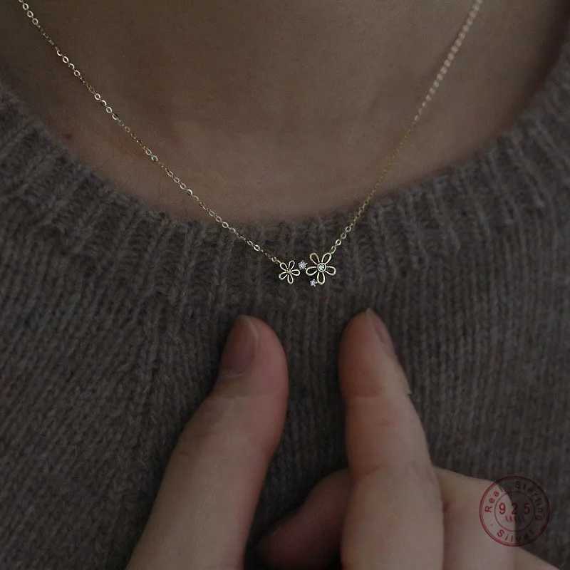 Pendant Necklaces 925 Sterling Silver Bohemian Simple Small Flower Pendant Clavicle Chain Necklace Women Summer Beach Casual Jewelry Accessories