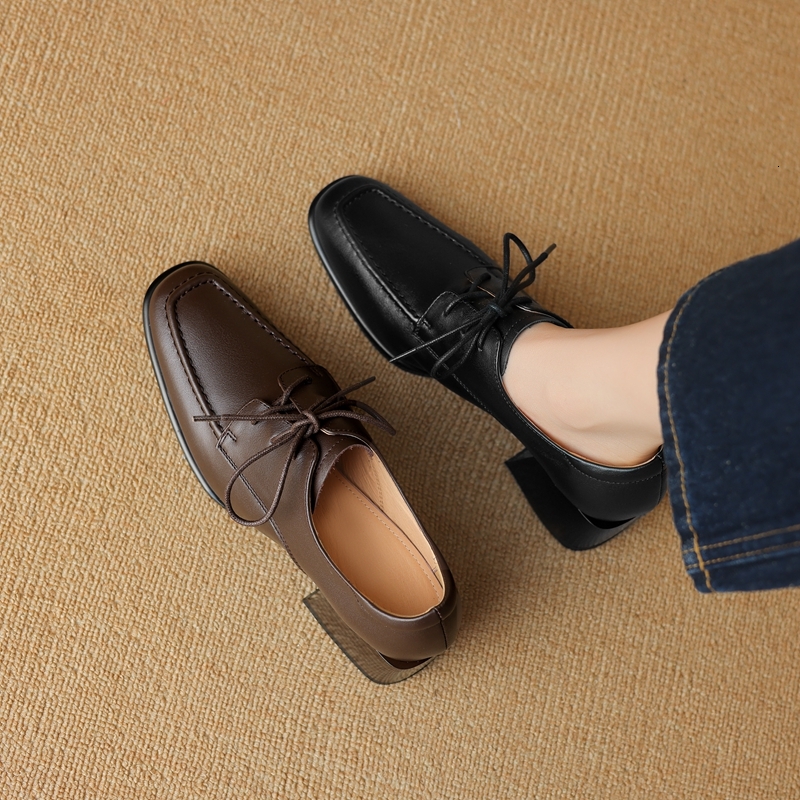 Women's New Square Head Comfortable Spring And Autumn Genuine Leather Cowhide Lace Up Middle Heel Large Oxford Shoes