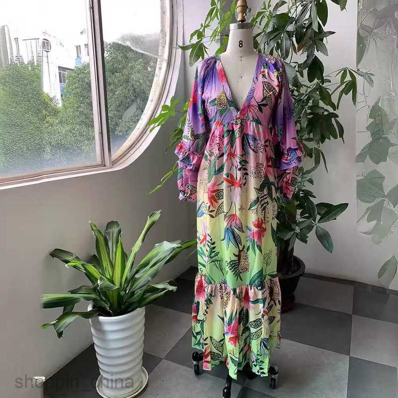 Basic Casual Dresses Women Summer New Printed Gradient Ruffle Edge V-Neck Sexy and Slim Dress