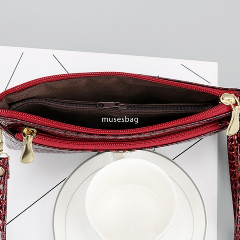 High quality women's designer handbag practical mobile phone bag zero wallet Korean casual and fashionable crossbody bag small bag small square b