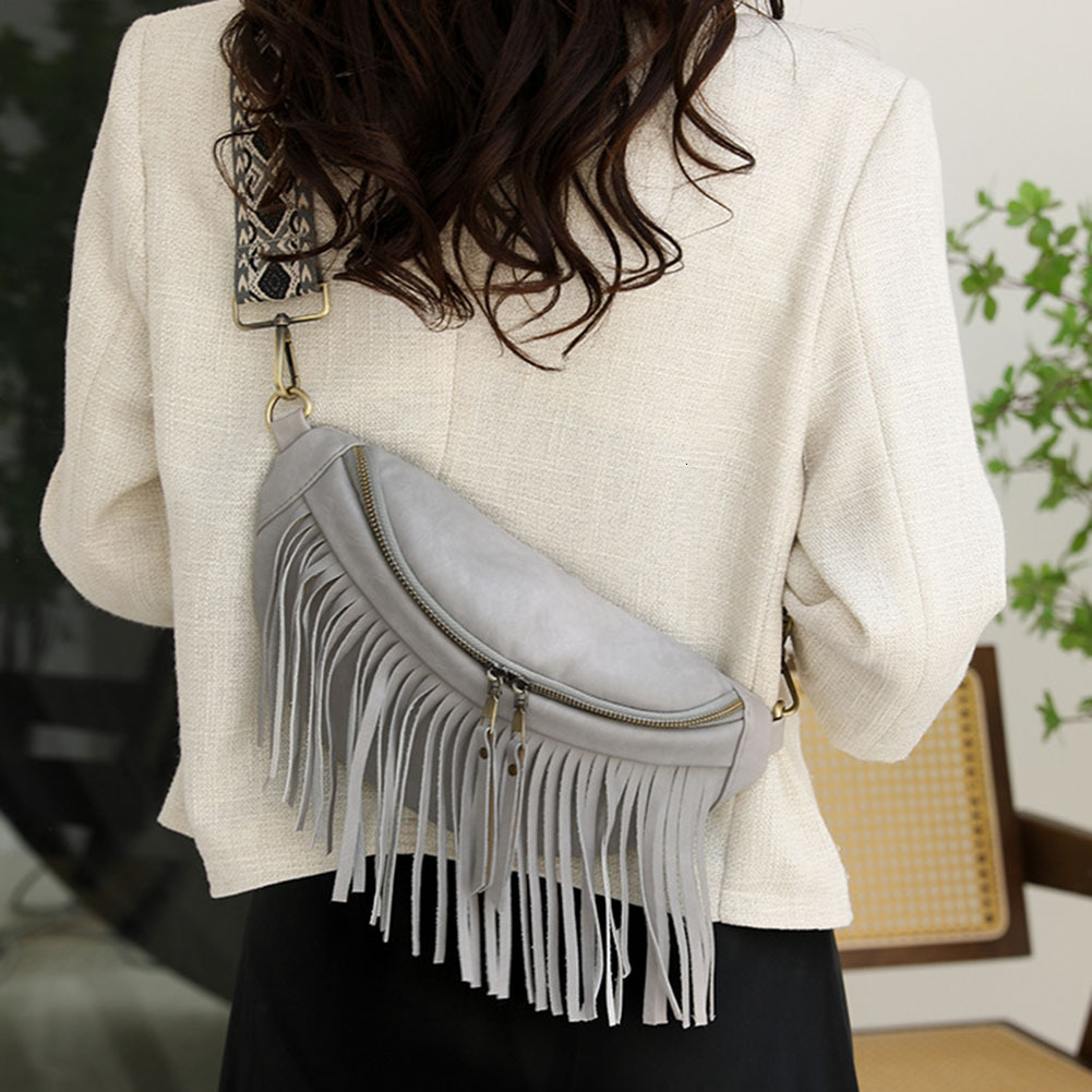 Rretro Tassel Pleated Ladies Fanny Pack Euro-America PU Leather Solid Women's Bum Fashion Fringe Chest Bag with Guitar Strap H7.1#39 ddmy a7af