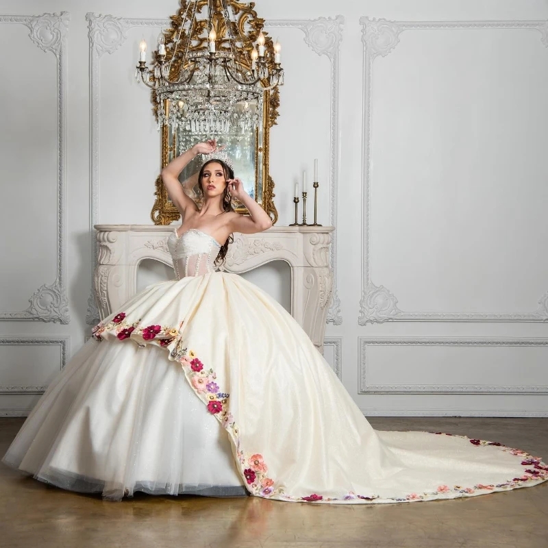 Luxury Ivory Shiny Quinceanera Dresses Ball Gowns 2025 Flower Beaded Sweet 16 Dress Lace-Up Birthday Party Dress Vestido De 15