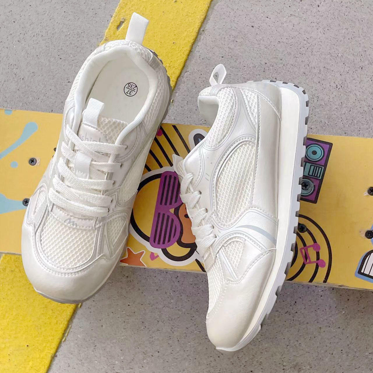 Thick sole with increased height, single mesh breathable dad's shoes, women's summer new Forrest sports shoes