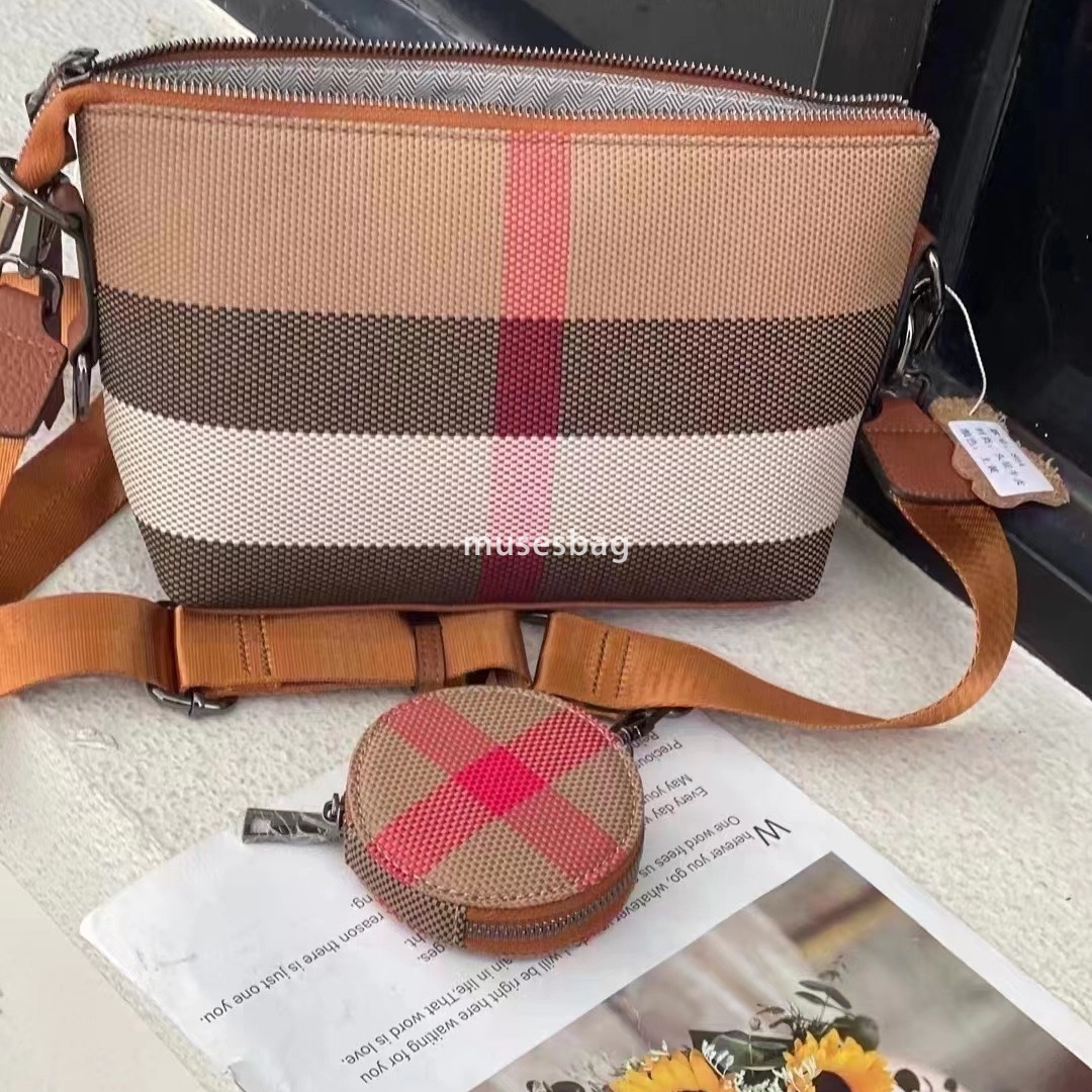 European American retro niche design fashionable crossbody women new high-end plaid chest versatile and personalized shoulder bags c357 4