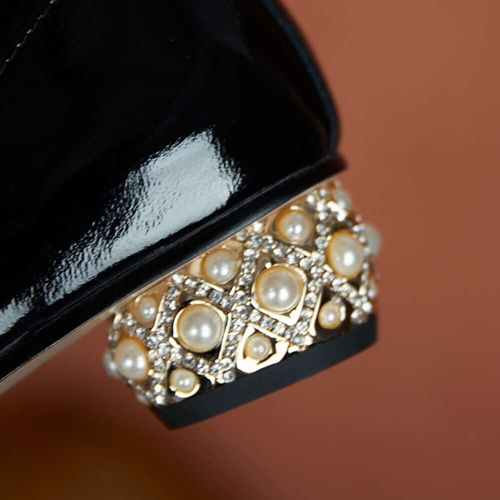 Women's New Summer Patent Leather Hollowed Out Holes, Breathable Diamond Inlaid Middle Heel, Large Calf, Cool High Boots