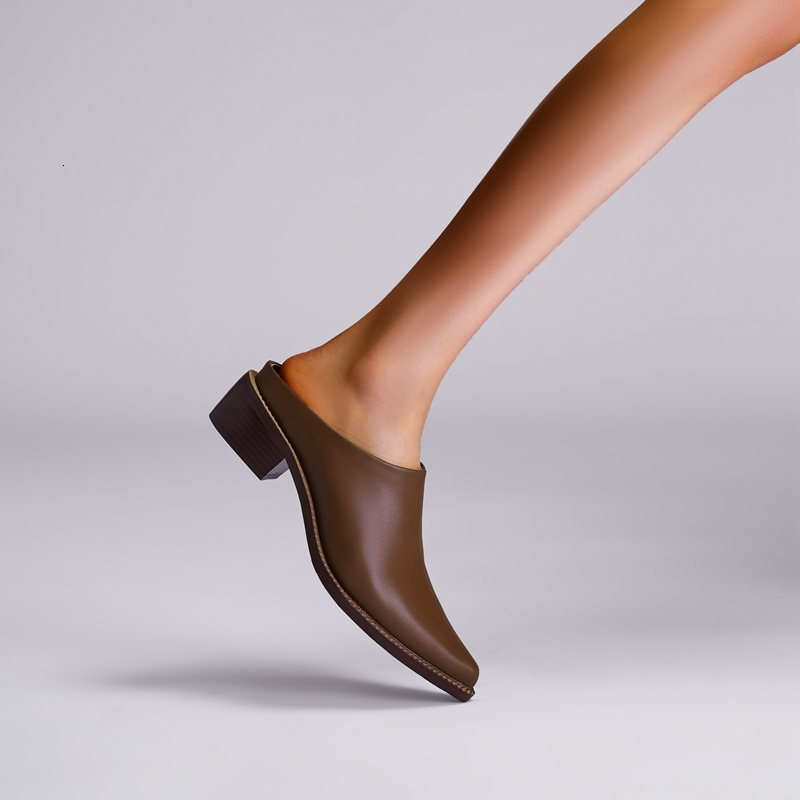 Kaky's New Pointed Cow Tied Leather Thick Medium Heel Large Women's Wrapped Half Slippers, Muller Shoes