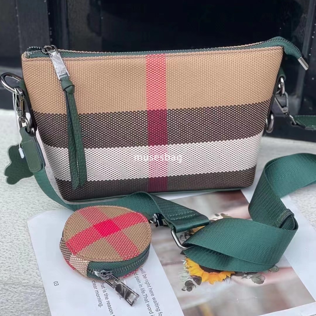 European American retro niche design fashionable crossbody women new high-end plaid chest versatile and personalized shoulder bags c357 4