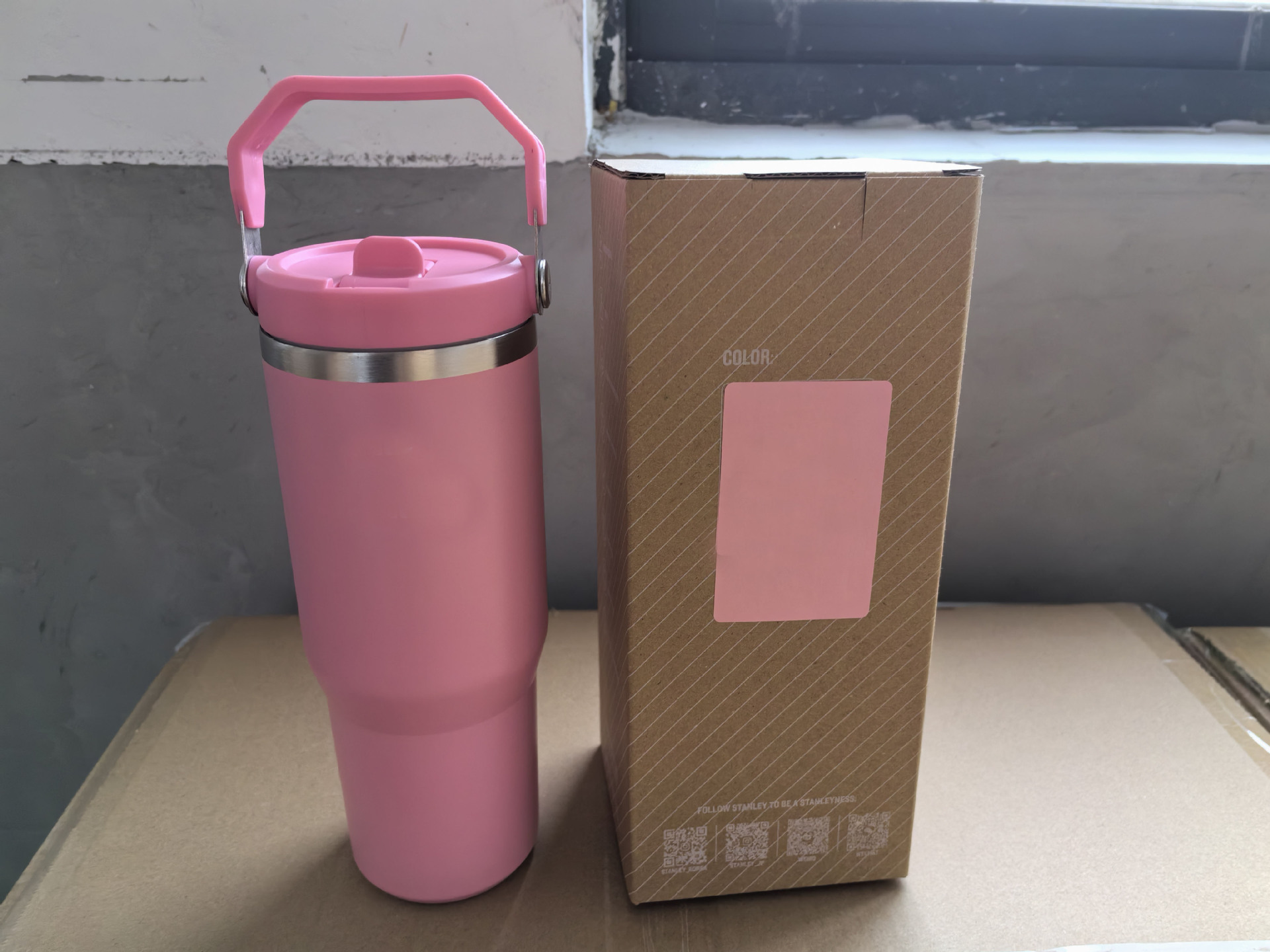 Water Bottles 30oz Cups Heat Preservation Neon Pink Red Stainless Steel Tumblers Large Capacity Travel Car Mugs Reusable Leakproof Flip Cup e6