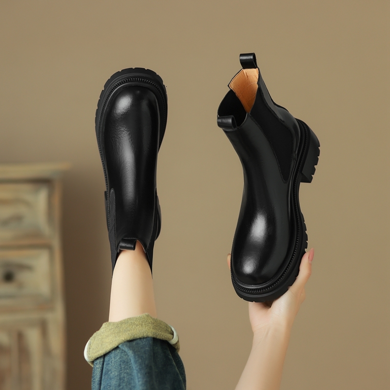 Women's New Autumn Winter Leather Round Head Thick Bottom Middle Heel Large Calf Short Boots