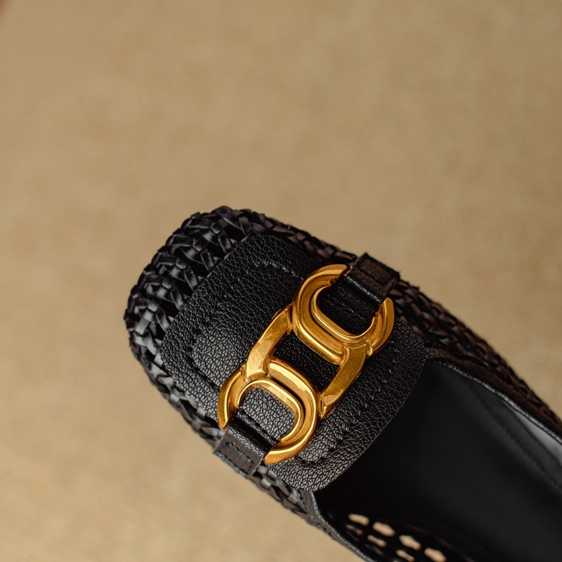 Women's New Round Head Spring And Autumn Knitted Genuine Leather Cowhide Metal Accessories Mid Heel Large Size Single Shoes