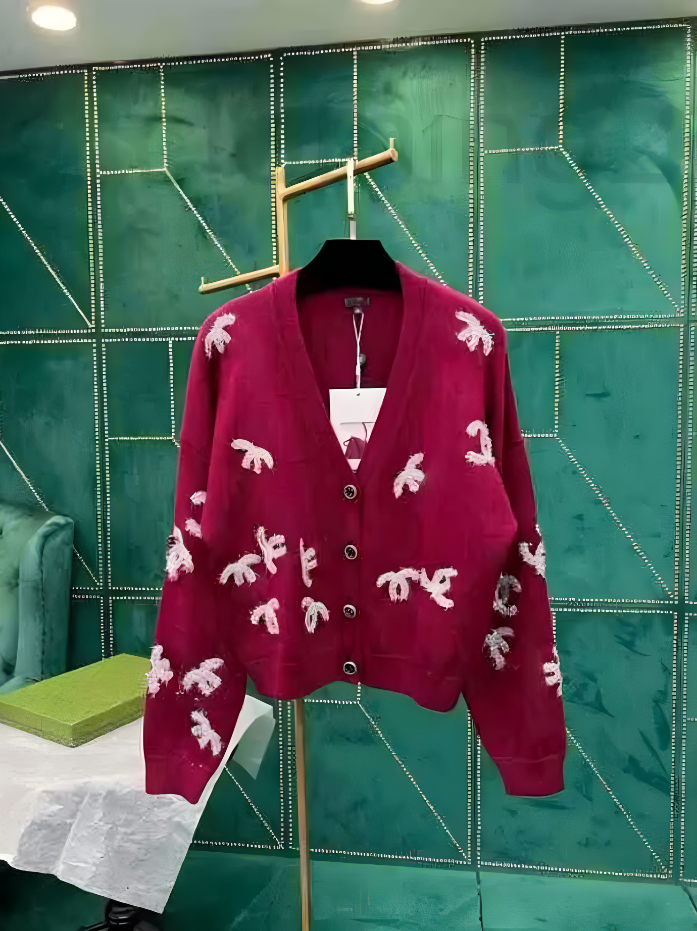 Designer 226 XL 2024 Runway Spring Summer Brand Same Style Sweater Gray Red Long Sleeve V Neck Pullover High Quality Womens Beike.