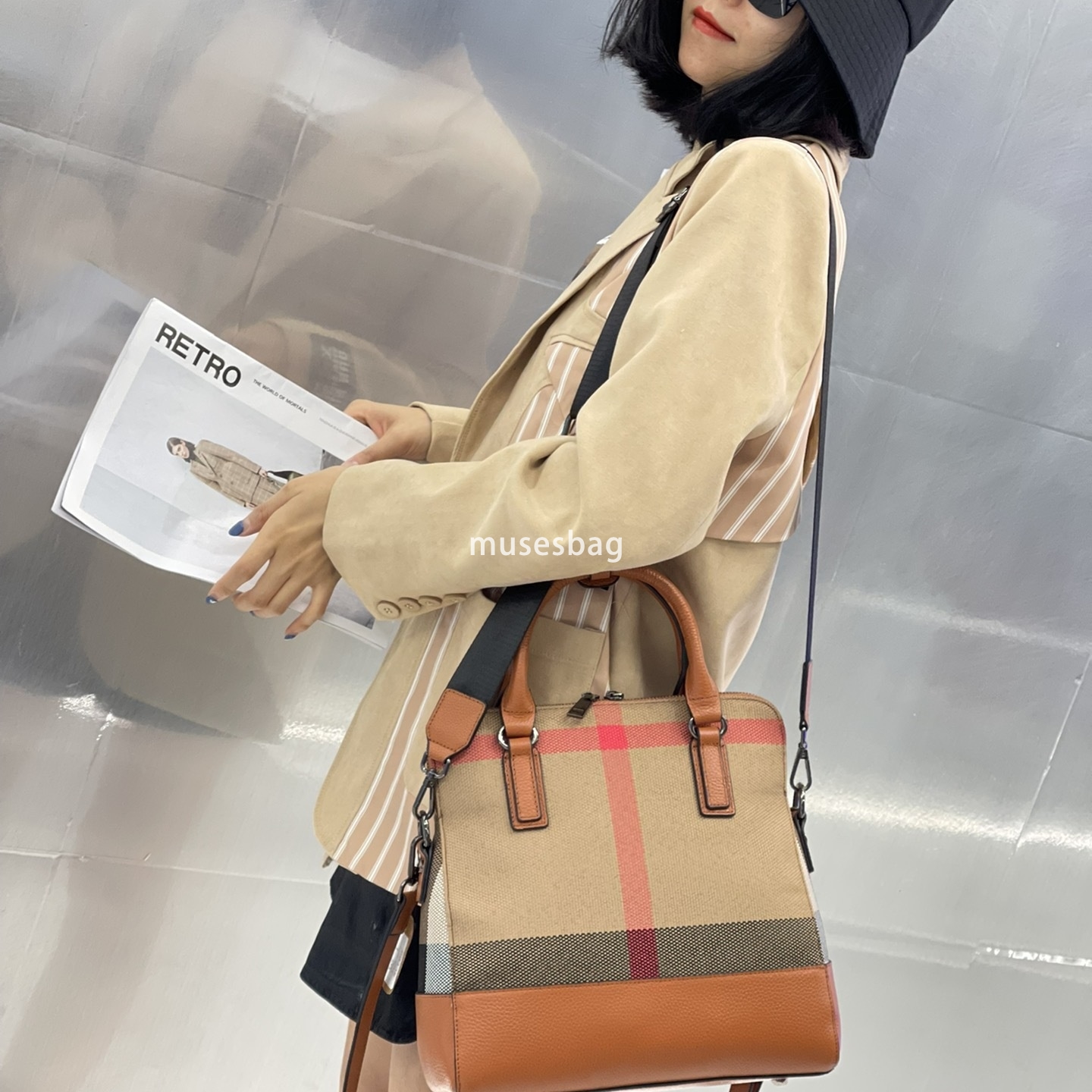 Women autumn and winter new casual plaid tote bag with trendy stripes wide shoulder straps single shoulder genuine leather bag for women