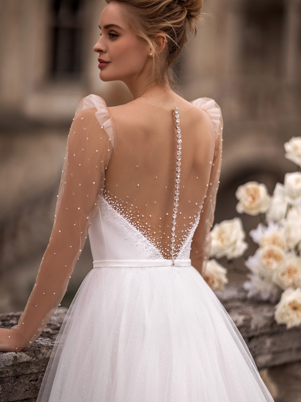 A Line Illusion Wedding Dresses 2024 Sheer Neck Long Sleeve With Beaded Bridal Dress Puffy Tulle Skirt Robe De Mariee