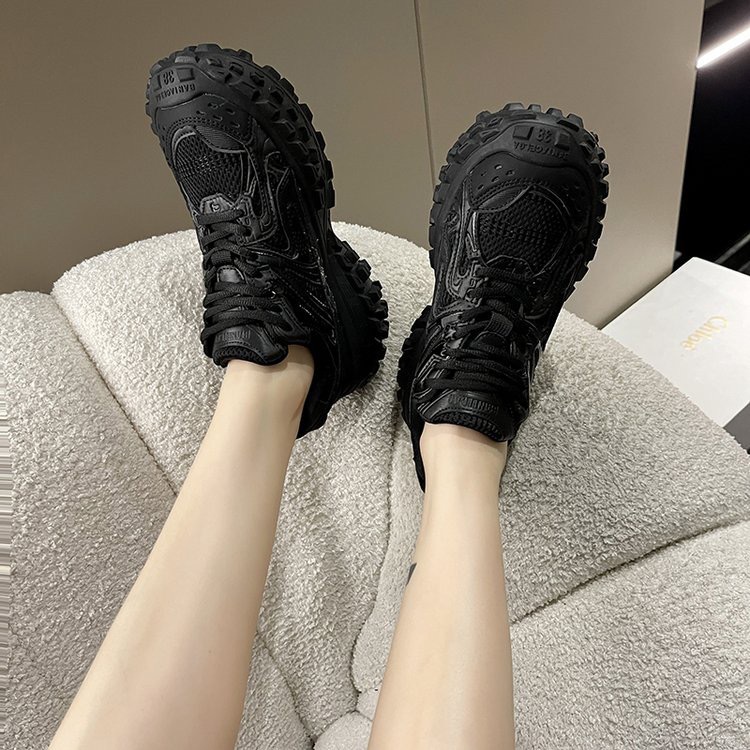 Spring New Height Increase Versatile Fashion Thick Sole Round Head Sports Shoes Mesh Breathable Dad Shoes Casual Shoes