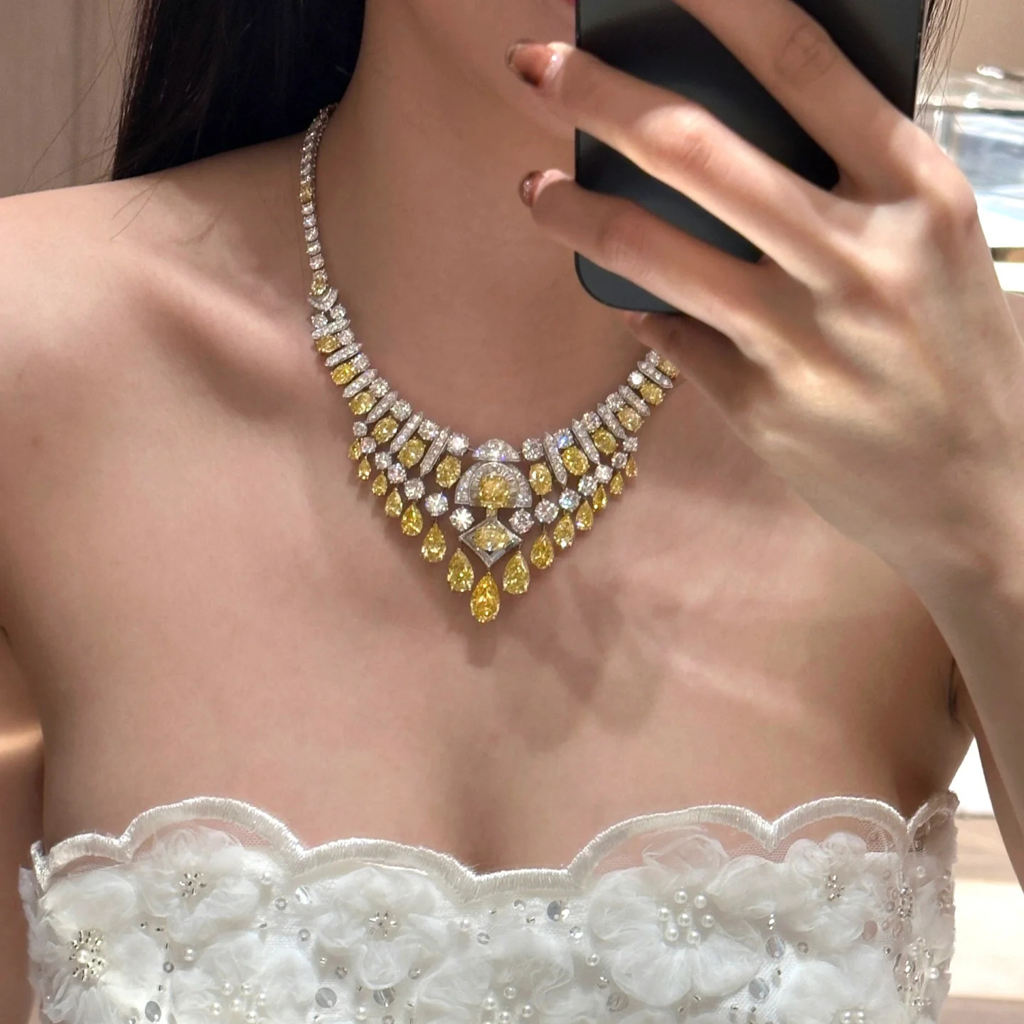 2025 Handmade Sparkling Bridal Pendant Luxury Jewelry 18K White Gold Fill Water Drop Yellow Moissanite Diamond Party Gorgeous Women Wedding Necklace G