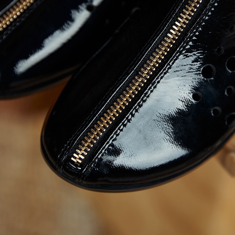 Women's New Summer Patent Leather Hollowed Out Holes, Breathable Diamond Inlaid Middle Heel, Large Calf, Cool High Boots