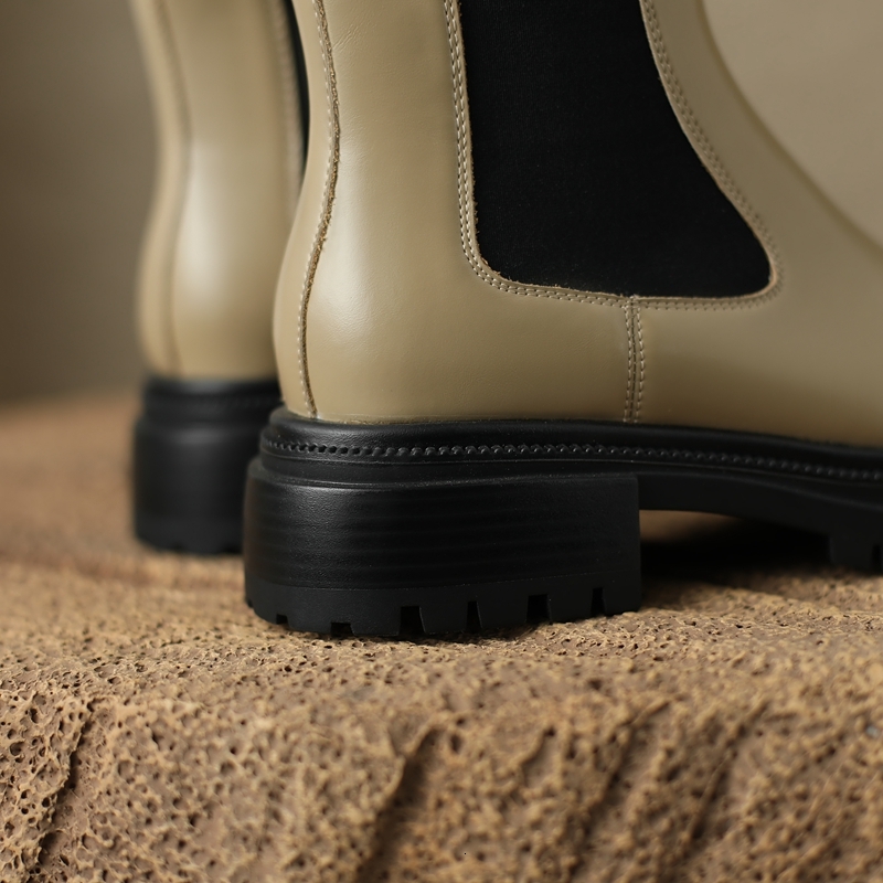 Women's New Autumn Winter Leather Round Head Thick Bottom Middle Heel Large Calf Short Boots