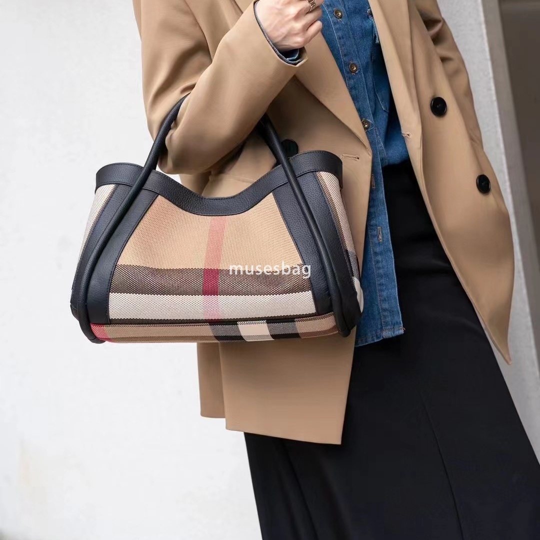 European American retro fashion niche design high-quality autumn and winter leather plaid canvas single shoulder handbag commuting phone bag 430d
