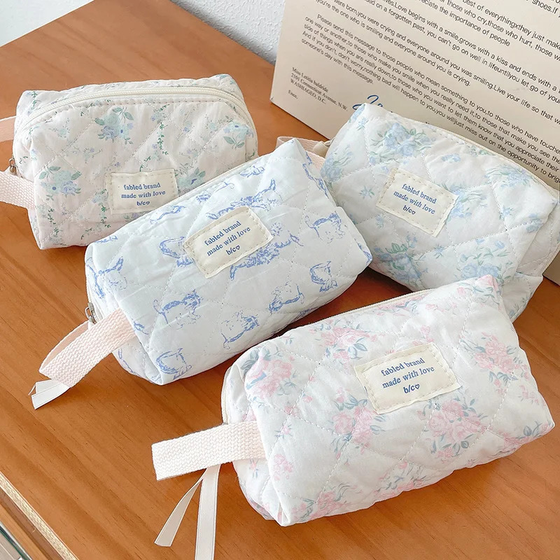 3 Types Flower Womens Cosmetic Bag Portable Ladies Makeup Purse Travel Storage Bags Large Capacity Quilted Cotton Tote Handbags 240626