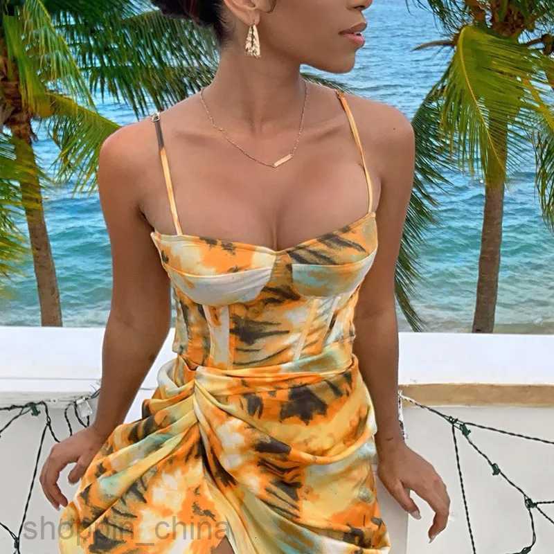 Basic Casual Dresses for Woman Summer Women's Wear New Fresh Print Hanging Strap High Waist Sexy Dress