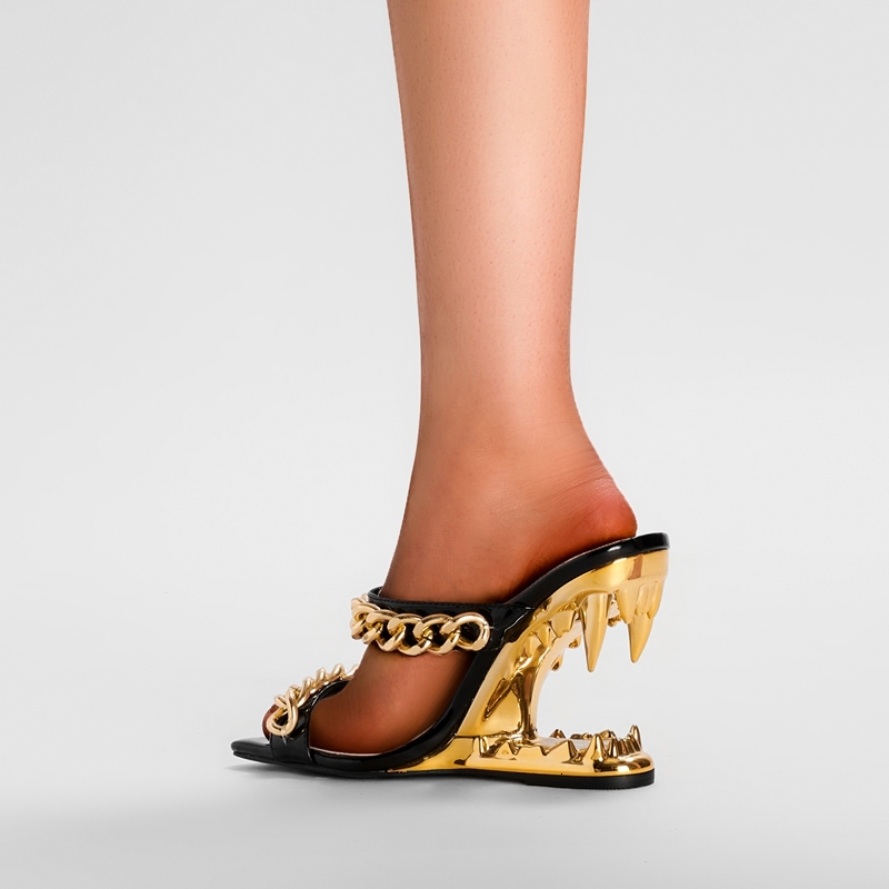 Women's New Spring/Summer European And American Square Head Metal Chain Wolf Teeth High Heel Large Open Toe Slippers