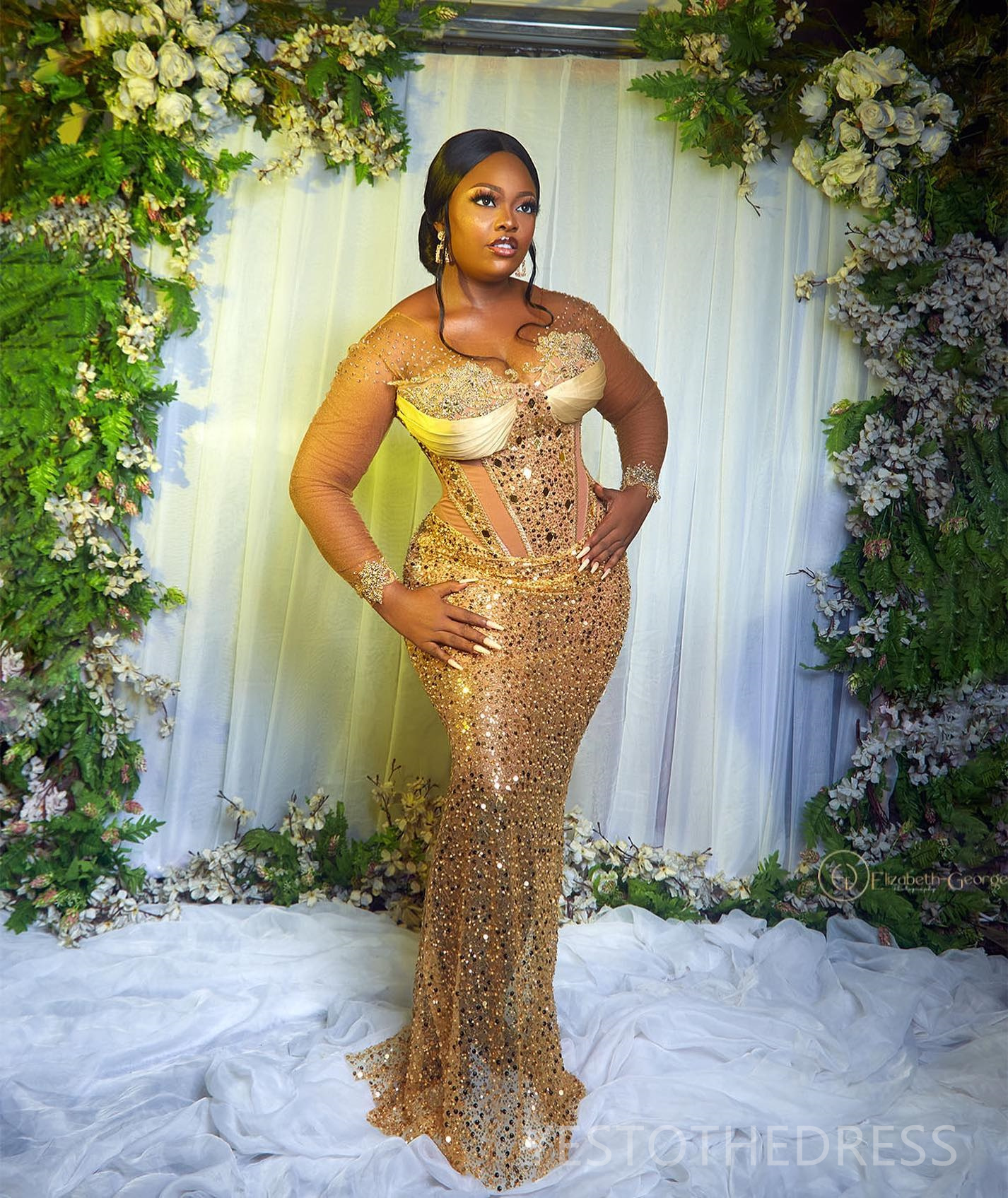 2024 Gold Plus Size Prom Dresses for Black Women Mermaid Promdress Evening Dresses Elegant Illusion Long Sleeves Appliqued Beaded Sequined Lace Gala G
