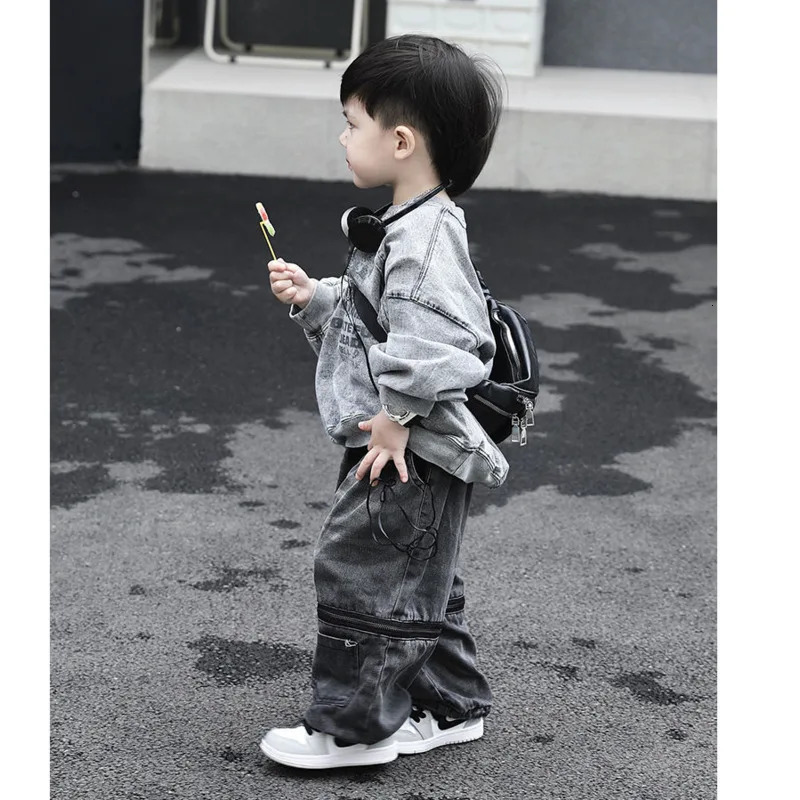 Boys Summer Autumn Sweatshirt Jeans Two-piece Sets Korean Style Streetwear Personalized Washable Old Round Neck Cowboy Pant Set 240701