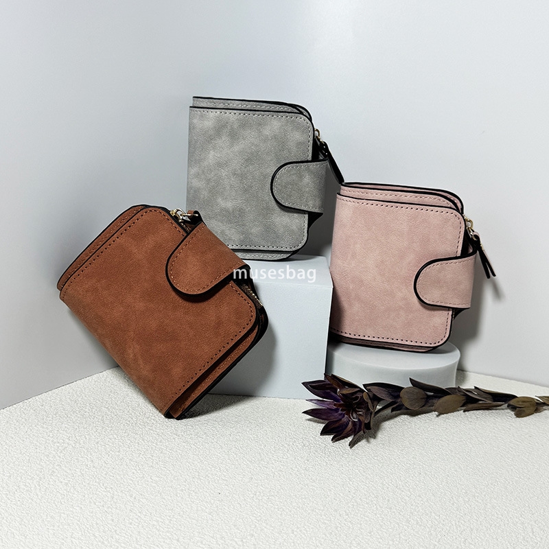 Western style women's high-end new buckle Korean multifunctional wallet with a 30% discount fashionable bag with multiple card slots and frosted 