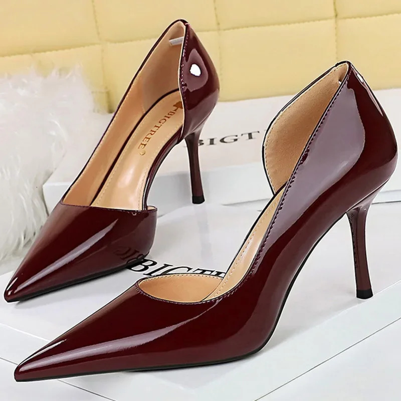 Size 34-43 Women 8cm Thin High Heels Pumps Lady Shallow Pointed Toe Mid Heels Side Hollow Patent Leather Nude Burgundy Red Shoes 240701