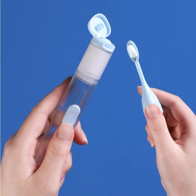 1PC Portable Folding Toothbrush Travel Toothbrush Set Creative Tooth Clean Tools Can Hold Toothpaste 240701