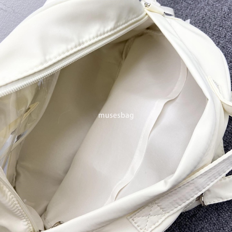 Designer Women's High Quality Simple Large Capacity Cute Curtains Doll Pain Bag New Casual and Lightweight Student Backpack Single Shoulder Commu