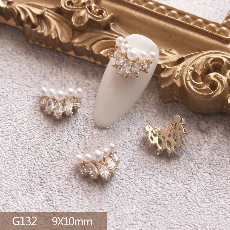 10pcslot 3D Bow Butterfly Love Alloy Nail Art Zircon Pearl Metal Manicure Nails Accesorios Supplies DIY Nail Decorations Charms 240701