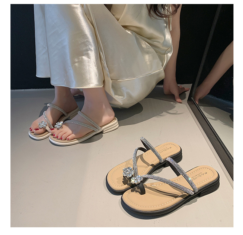Bright diamond low-heeled sandals women's summer wear 2024 new versatile skirt slippers
