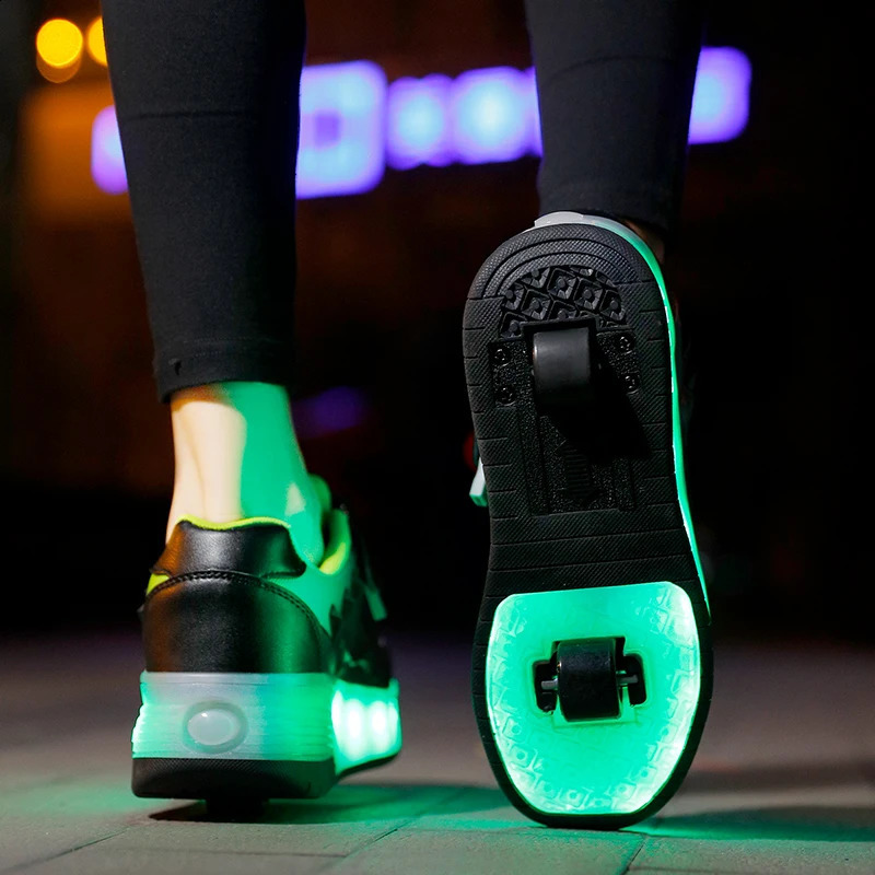 Roller Skate Shoes Boys Girls flashing lights Two wheel roller shoes Led Light Luminous Sneakers Outdoor Casual Shoes Children 240618