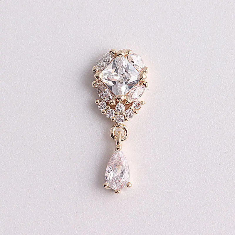 10pcslot TN4945 Crystal Zircon Flower Drop Pendant Nail Art Rhinestones Nails Accessories Nail Art Decorations 3D Nail Charms 240701