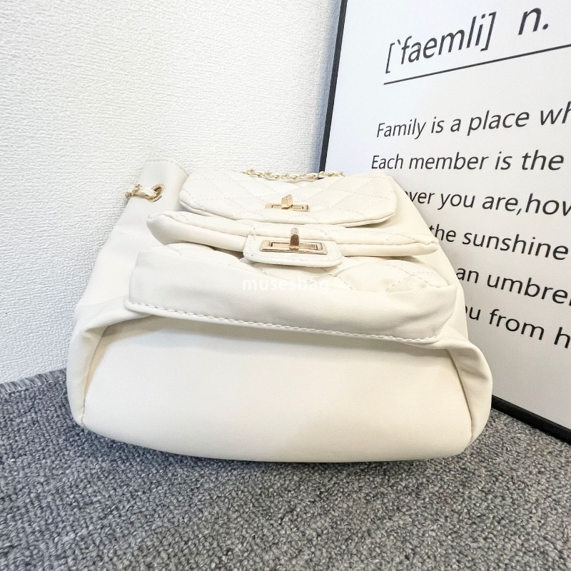 Ladies and Gentlemen's Temperament Small Fragrance Fashionable Backpack Korean Edition New Mini Lingge Chain Bag Retro Casual Versatile Practical