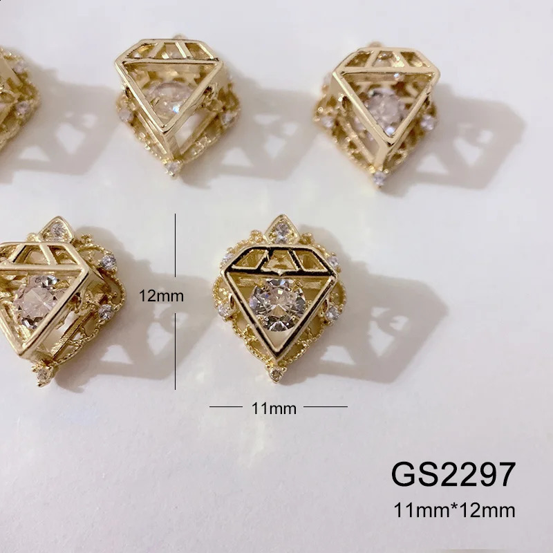 5pcs 3D Beating Heart Rotatable Love Zircon Nail Art Crystals Rhinestones Nails Supplies Valentines Day Nail Decoration Charms 240701