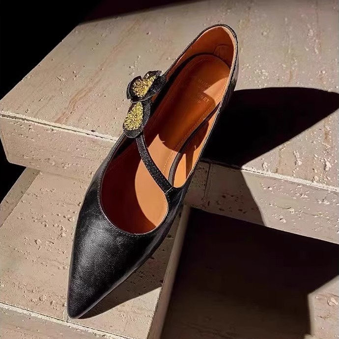 Versatile flat heel new flat shoes 2024 small size straight strap women's singles spring women's singles shoes Black