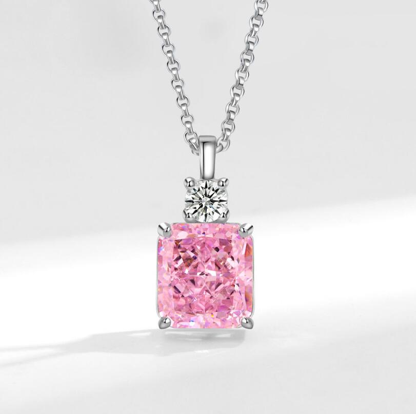 Chic Square Pendant: Exquisite Aquamarine Moissanite Sterg Sier Necklace